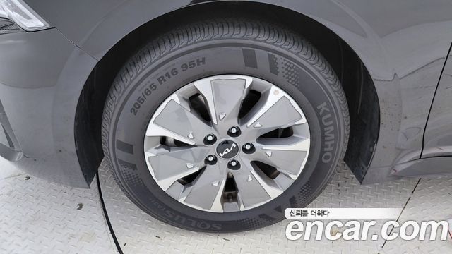 Kia K5 Trendy — пробег 16 885 км — фото 5 из 5