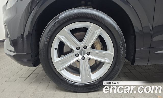 Audi Q8 из Кореи Encar