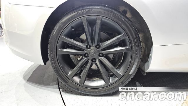 Hyundai Genesis из Кореи Encar