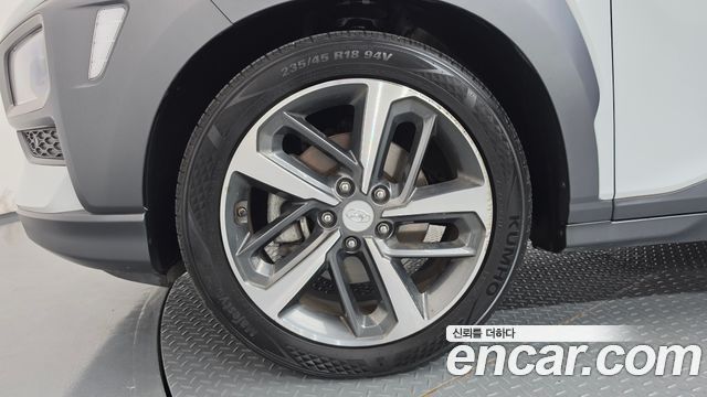 Hyundai Kona из Кореи Encar