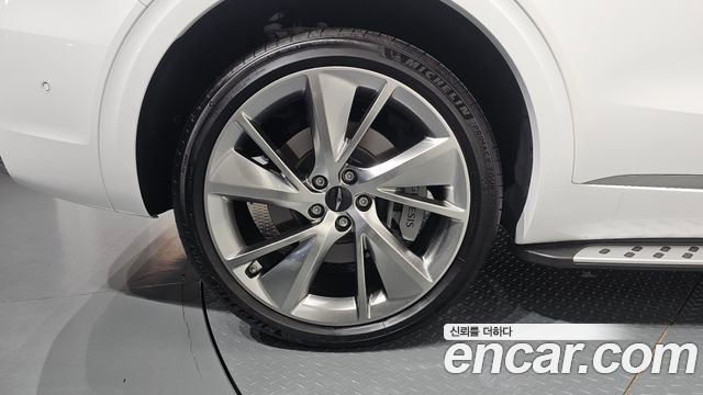 Genesis GV70 из Кореи Encar
