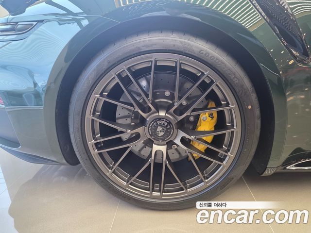 Porsche 911 Carrera S — пробег 30 км — фото 5 из 5