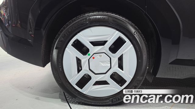 Kia EV9 Long Range 4WD GT Line — пробег 34 505 км — фото 5 из 5