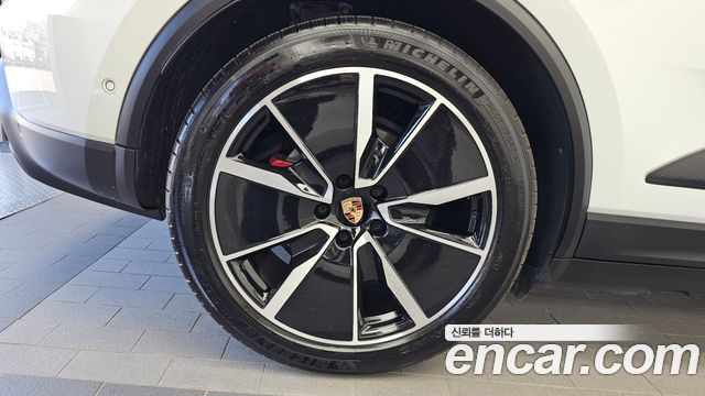 Porsche Macan 4S — пробег 17 644 км — фото 5 из 5