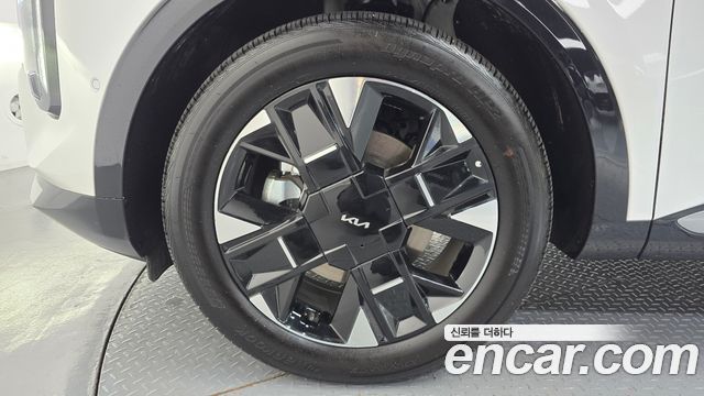 Kia Sportage HEV 1.6 2WD Signature — пробег 8 677 км — фото 5 из 5
