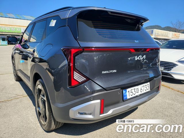 Kia Seltos HEV 1.6 2WD Signature — пробег 4 230 км — фото 2 из 5