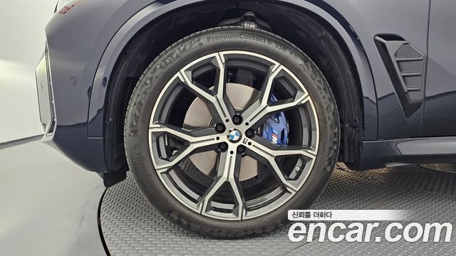 BMW X5 xDrive 30d M Sport — пробег 4 709 км — фото 5 из 5