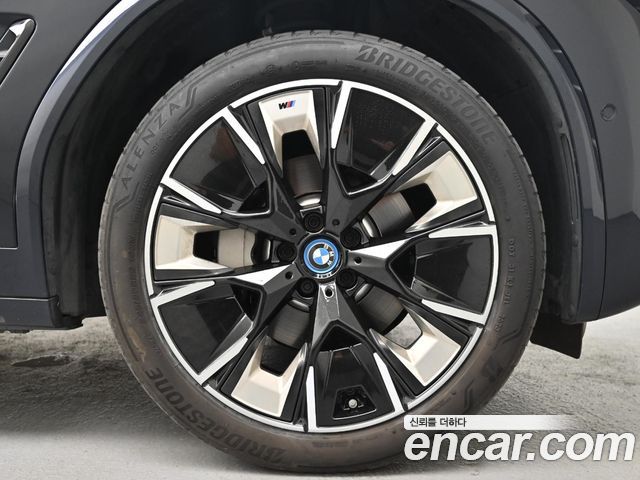 BMW iX3 M Sports — пробег 88 460 км — фото 5 из 5