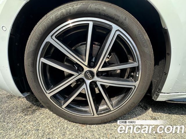 Audi A5 40 TFSI S Line — пробег 7 000 км — фото 5 из 5