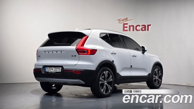 Volvo XC40 B4 Inscription — пробег 109 027 км — фото 2 из 5
