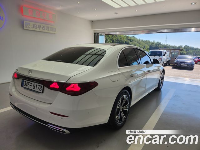 Mercedes-Benz E-Class из Кореи Encar