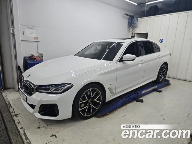 BMW 5-Series 530i M Sport Package — пробег 57 297 км — фото 2 из 5