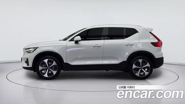 Volvo XC40 B4 Ultra Bright — пробег 15 797 км — фото 5 из 5