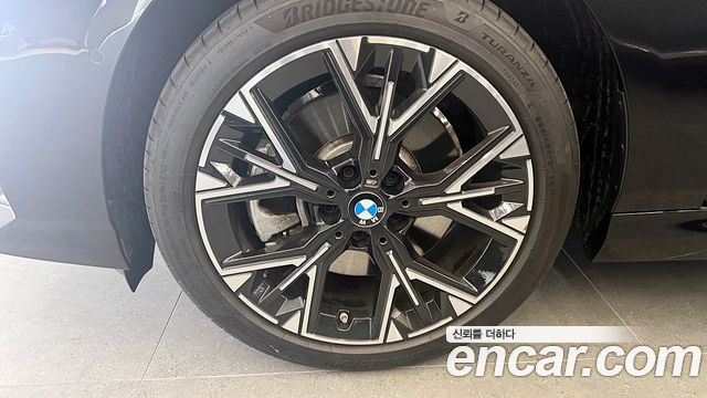 BMW 2-Series 220 M Sport Design — пробег 4 037 км — фото 5 из 5