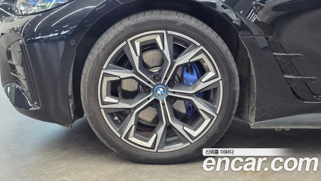 BMW i4 из Кореи Encar