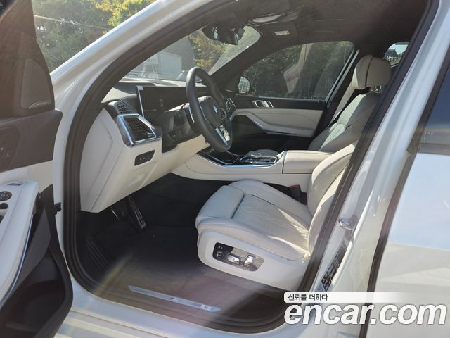 BMW X5 xDrive 40i M Sport — пробег 4 011 км — фото 5 из 5