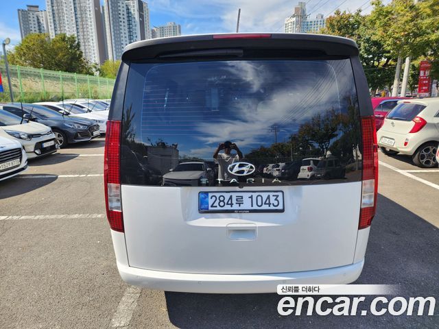 Hyundai Staria Tourer 9-Seater Modern — пробег 79 300 км — фото 4 из 5