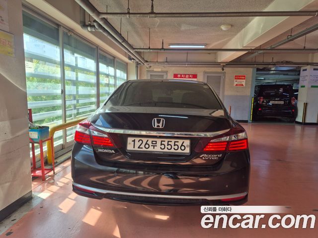 Honda Accord 2.4 9th — пробег 117 557 км — фото 4 из 5