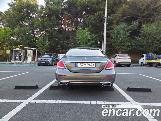 Mercedes-Benz E-Class E300 4MATIC Exclusive — пробег 84 870 км — фото 4 из 5