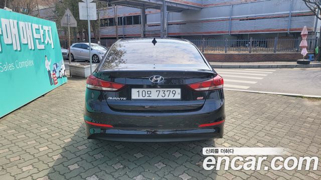 Hyundai AVANTE 1.6 GDI Value Plus — пробег 90 000 км