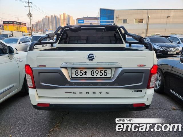 Ssangyong KORANDO 2.2 EXTREME 4WD — пробег 175 900 км