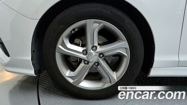 Hyundai Sonata 2.0 Smart — пробег 71 999 км