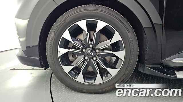 Kia Carnival Gasoline 9-Seater Hi-Limousine Signature — пробег 95 833 км