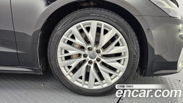 Audi A7 45 TDI Quattro Premium — пробег 98 005 км