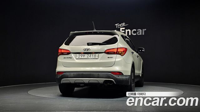 Hyundai Santafe Diesel(e-VGT) 2.2 2WD Exclusive — пробег 220 939 км — фото 4 из 5