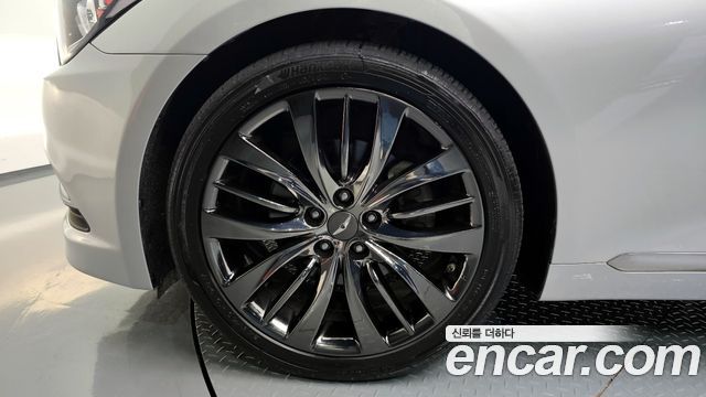 Hyundai Genesis из Кореи Encar
