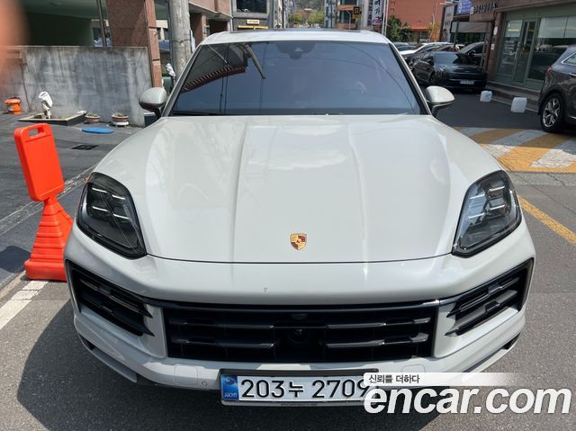 Porsche Cayenne 3.0 — пробег 18 600 км — фото 2 из 5