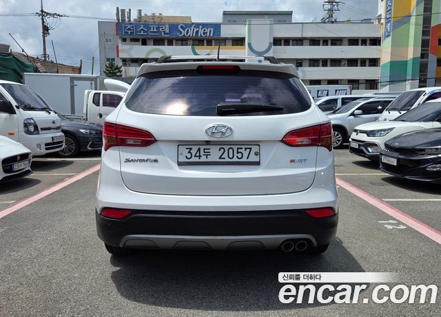 Hyundai Santafe Diesel(e-VGT) 2.0 2WD Premium — пробег 167 000 км