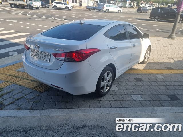 Hyundai AVANTE M16 GDI Premier — пробег 122 310 км