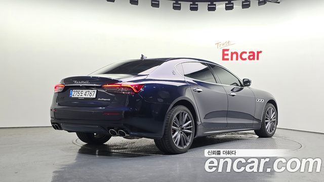 Maserati Quattroporte из Кореи Encar