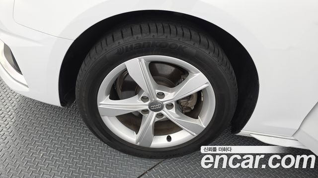 Audi A4 40 TFSI — пробег 37 480 км