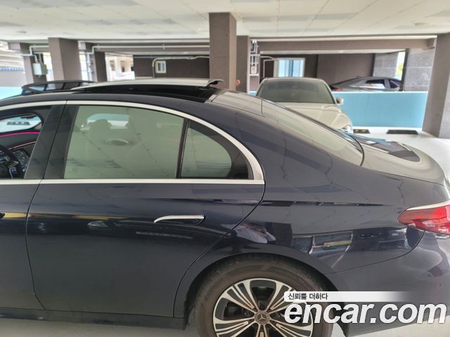 Mercedes-Benz E-Class E200 Avantgarde — пробег 28 000 км