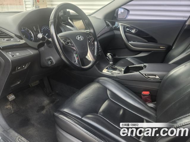 Hyundai Grandeur HG300 Premium — пробег 101 585 км