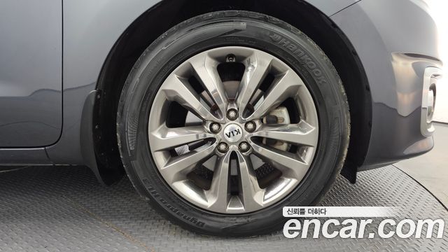 Kia Carnival 9-seater Noblesse — пробег 73 313 км