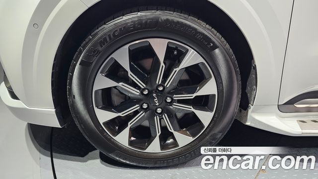 Kia Carnival Gasoline 7-Seater Hi-Limousine Signature — пробег 62 351 км