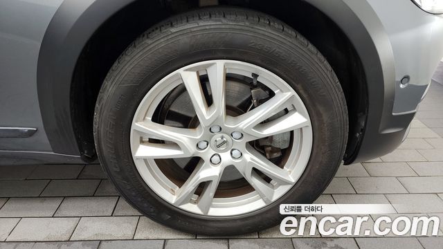 Volvo V90 D5 AWD — пробег 134 782 км
