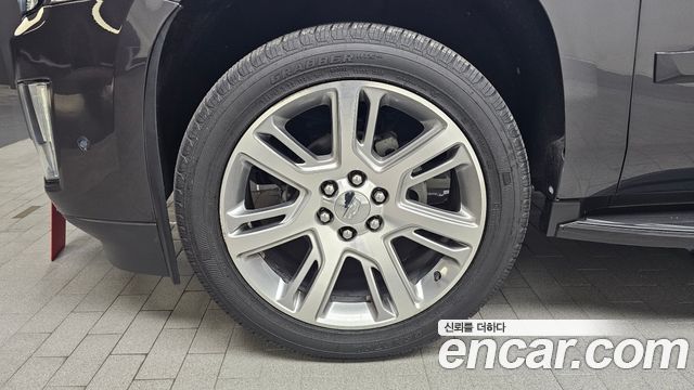 Cadillac Escalade 6.2 4th — пробег 57 372 км