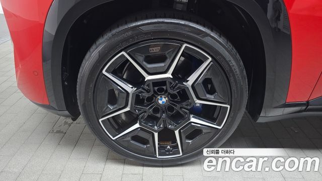 BMW XM 4.4 — пробег 7 884 км