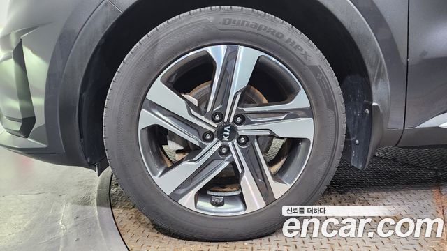 Kia Sorento HEV 1.6 2WD Noblesse — пробег 83 804 км