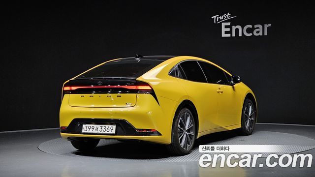 Toyota Prius из Кореи Encar