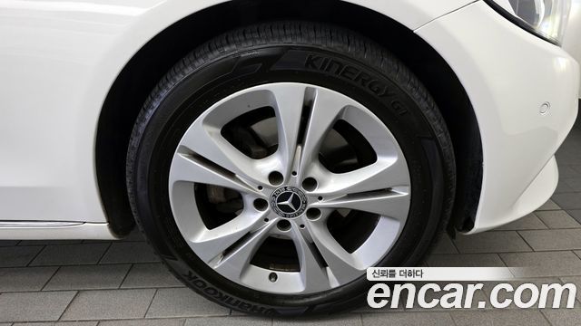 Mercedes-Benz C-Class C220 d 4MATIC — пробег 114 449 км