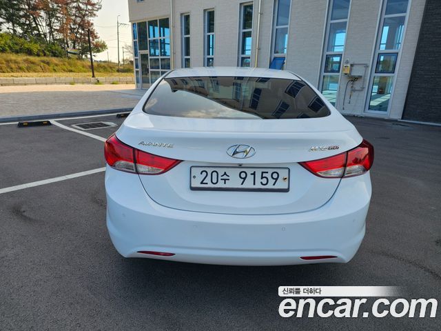 Hyundai AVANTE M16 GDI Premier — пробег 160 000 км