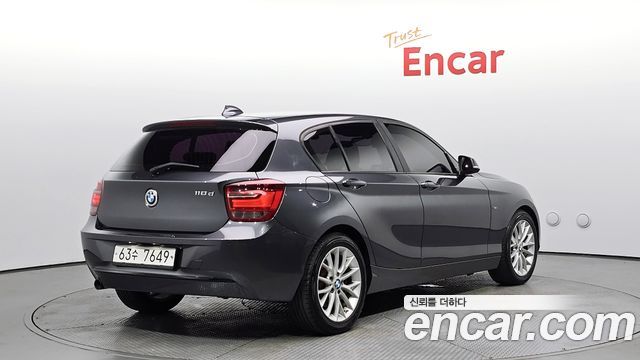 BMW 1-Series 118d Sport 5Door — пробег 221 232 км — фото 2 из 5