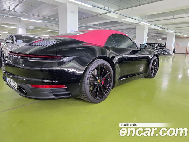 Porsche 911 Carrera 4S Cabriolet — пробег 50 000 км