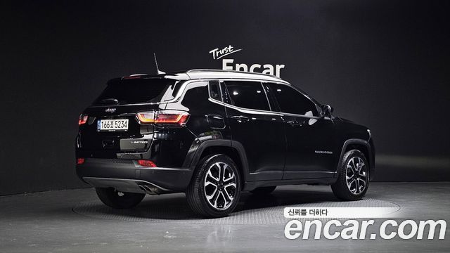 Jeep Compass из Кореи Encar