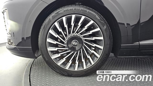 Hyundai Grandeur Calligraphy — пробег 39 656 км